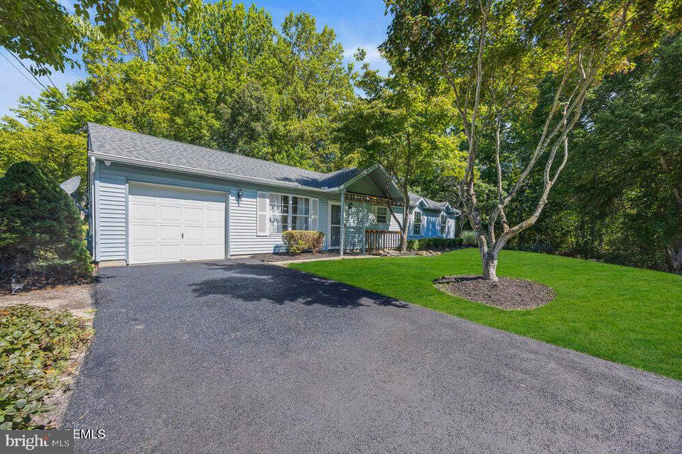 584 Brewers Bridge Road Jackson, NJ 08527 - Photo 4 of 45 Gallery Image 4