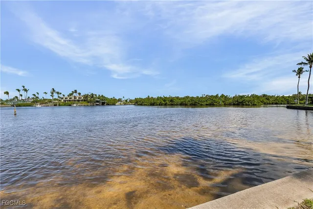 $459,000 | 16641 Stringfellow Road, Unit 502, Bokeelia, FL 33922
