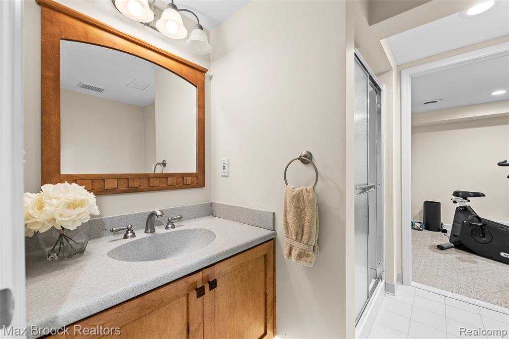 1766 Snowden Circle Rochester Hills, MI 48306 - Photo 28 of 37