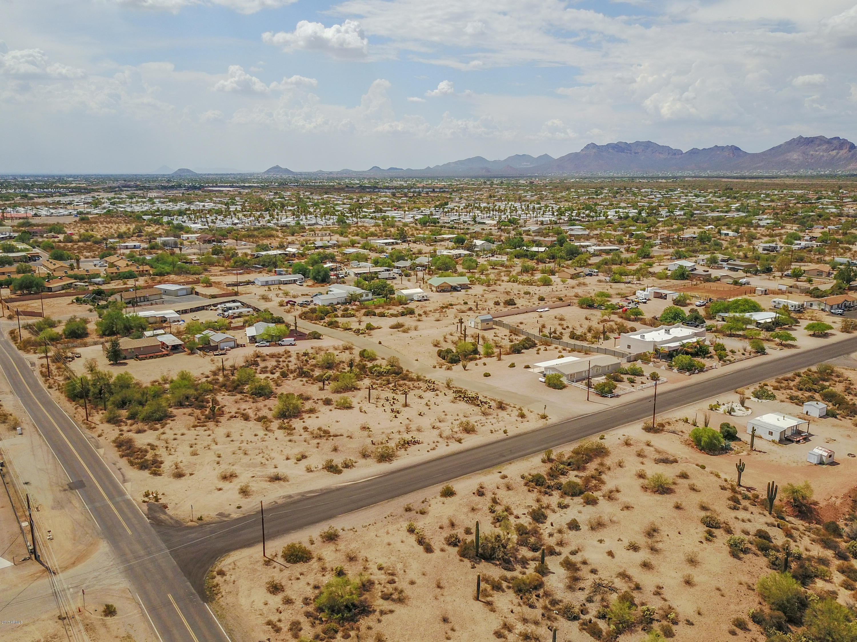 700 South Wickiup Road Apache Junction, AZ 85119 - Photo 13 of 14 700 S Wickiup Rd