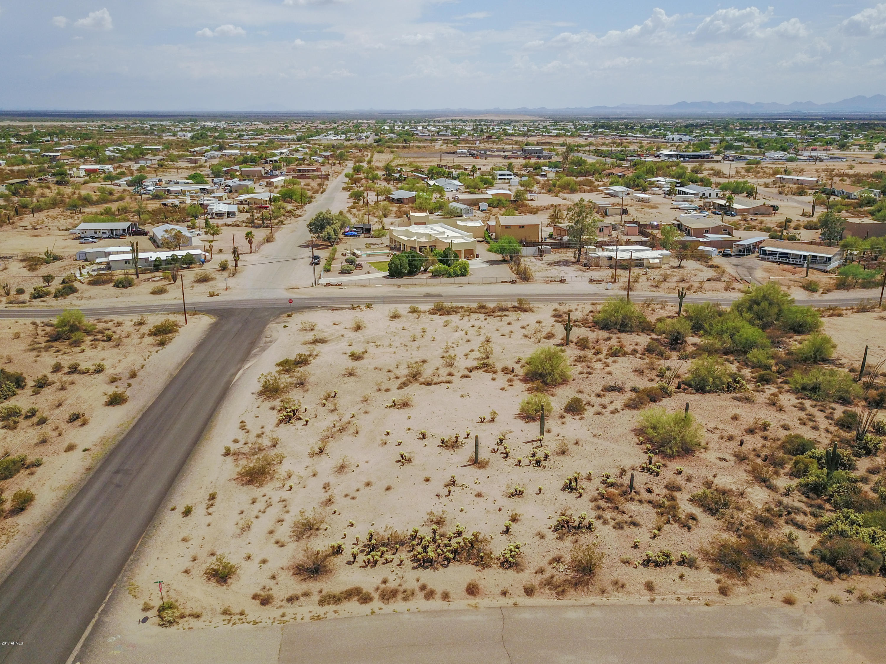 700 South Wickiup Road Apache Junction, AZ 85119 - Photo 4 of 14 700 S Wickiup Rd