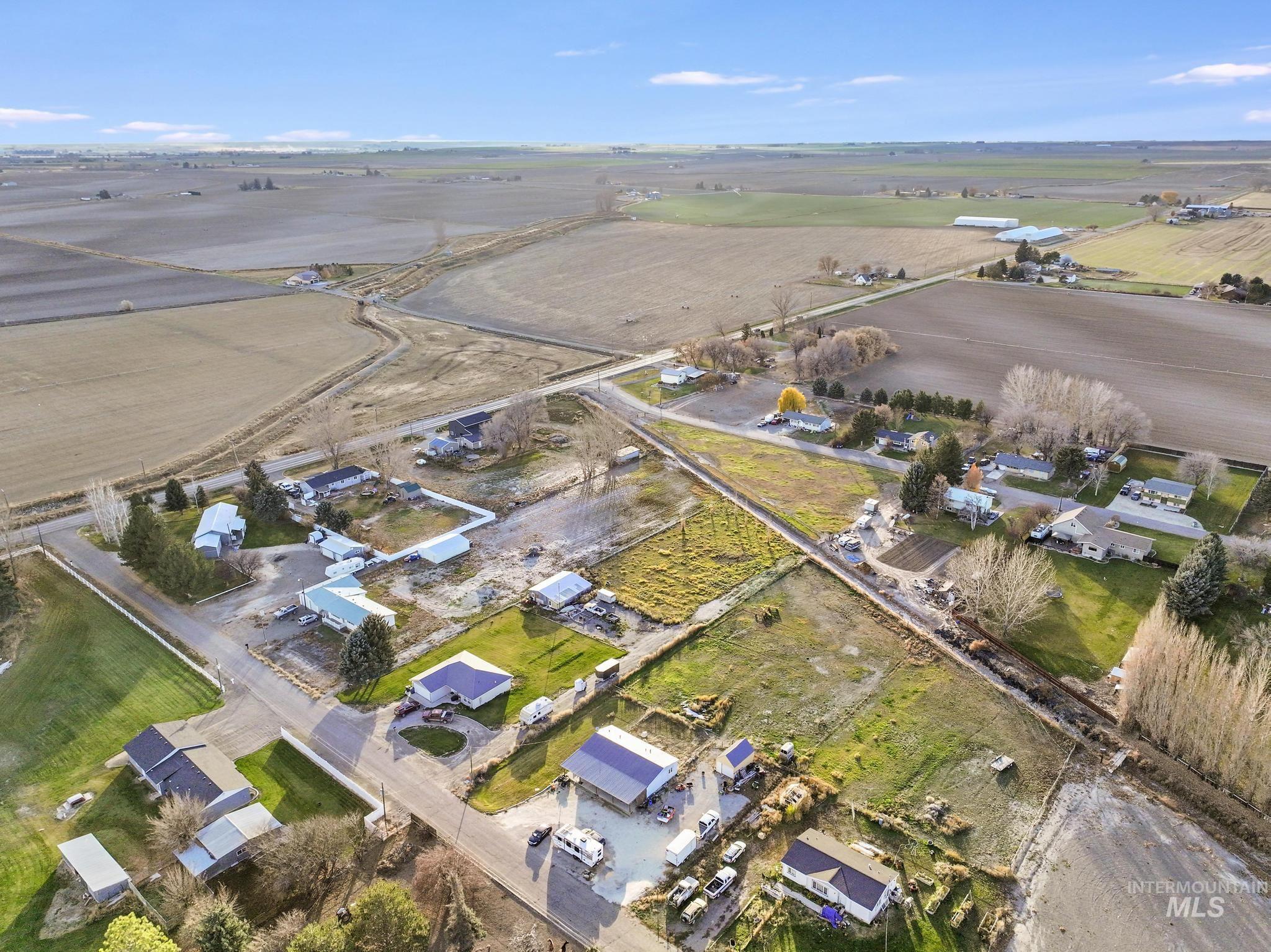 89 South 860 Road West Paul, ID 83347 - Photo 28 of 36