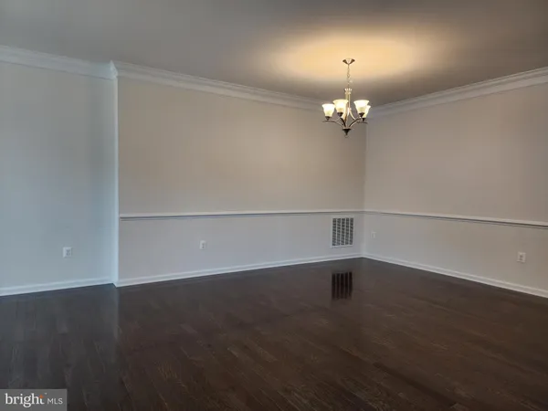 $3,500 | 25020 Cambridge Hill Terrace, Chantilly, VA 20152