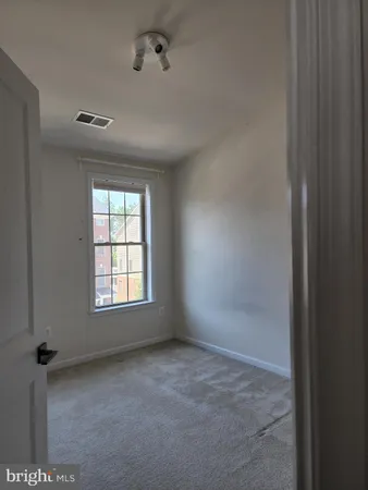 $3,500 | 25020 Cambridge Hill Terrace, Chantilly, VA 20152