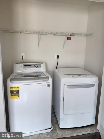 $3,500 | 25020 Cambridge Hill Terrace, Chantilly, VA 20152