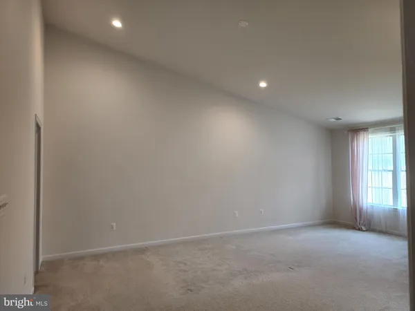 $3,500 | 25020 Cambridge Hill Terrace, Chantilly, VA 20152