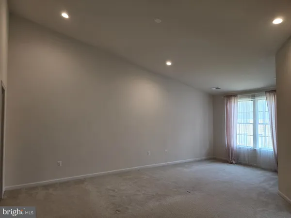 $3,500 | 25020 Cambridge Hill Terrace, Chantilly, VA 20152