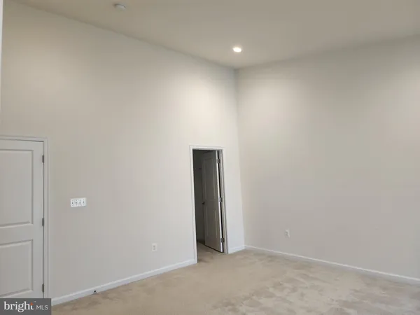 $3,500 | 25020 Cambridge Hill Terrace, Chantilly, VA 20152