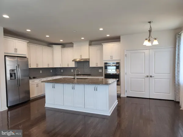 $3,500 | 25020 Cambridge Hill Terrace, Chantilly, VA 20152