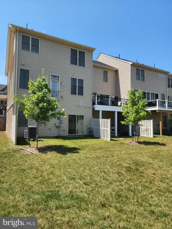 $3,500 | 25020 Cambridge Hill Terrace, Chantilly, VA 20152