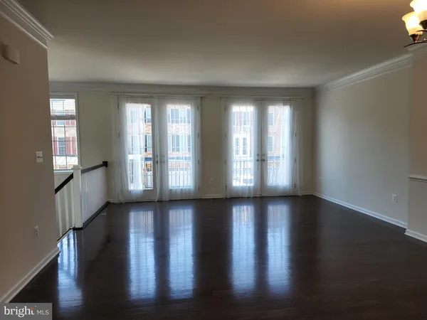 $3,500 | 25020 Cambridge Hill Terrace, Chantilly, VA 20152