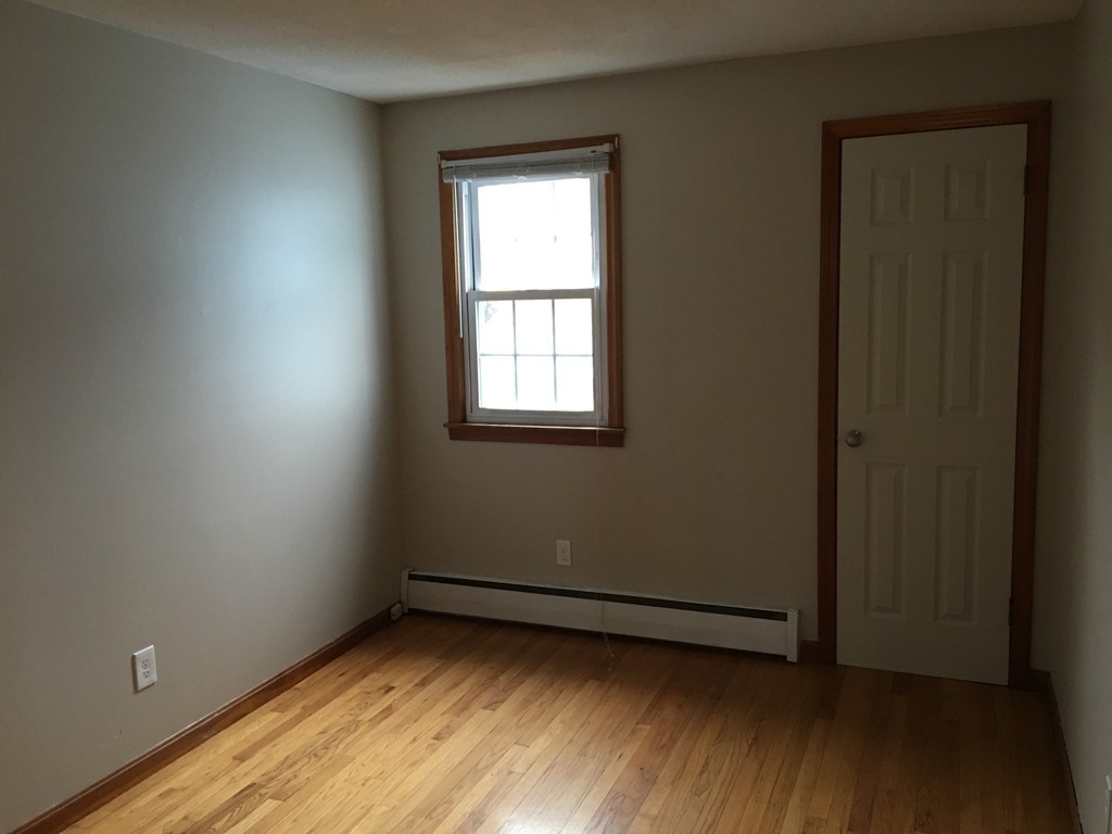 87 Old Farm Road Chicopee, MA 01020 - Photo 14 of 22 Gallery Image 14