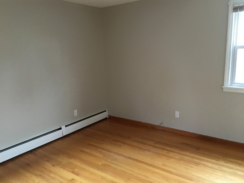 87 Old Farm Road Chicopee, MA 01020 - Photo 15 of 22 Gallery Image 15