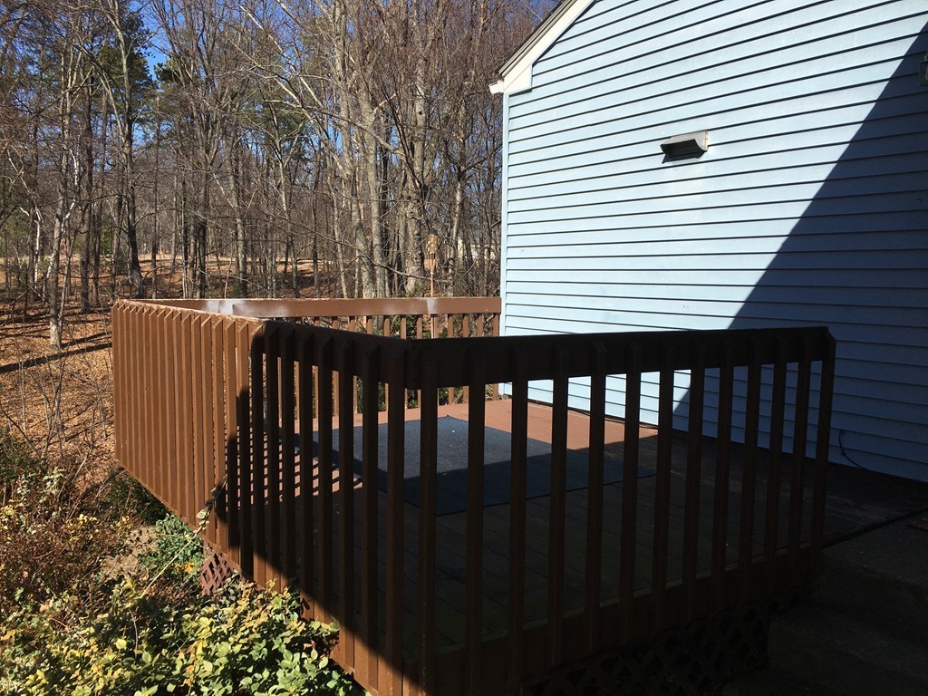 87 Old Farm Road Chicopee, MA 01020 - Photo 4 of 22 Gallery Image 4