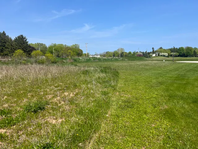 $65,000 | Lt4 Ridgeway Lane, Unit BLK8, Manitowoc, WI 54220