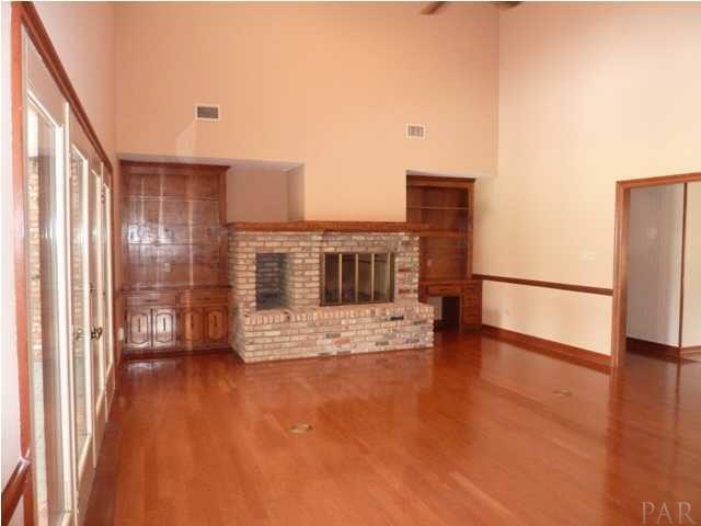 4461 Canopy Road Pensacola, FL 32504 - Photo 17 of 22 Great Room with 17' Ceiling Height