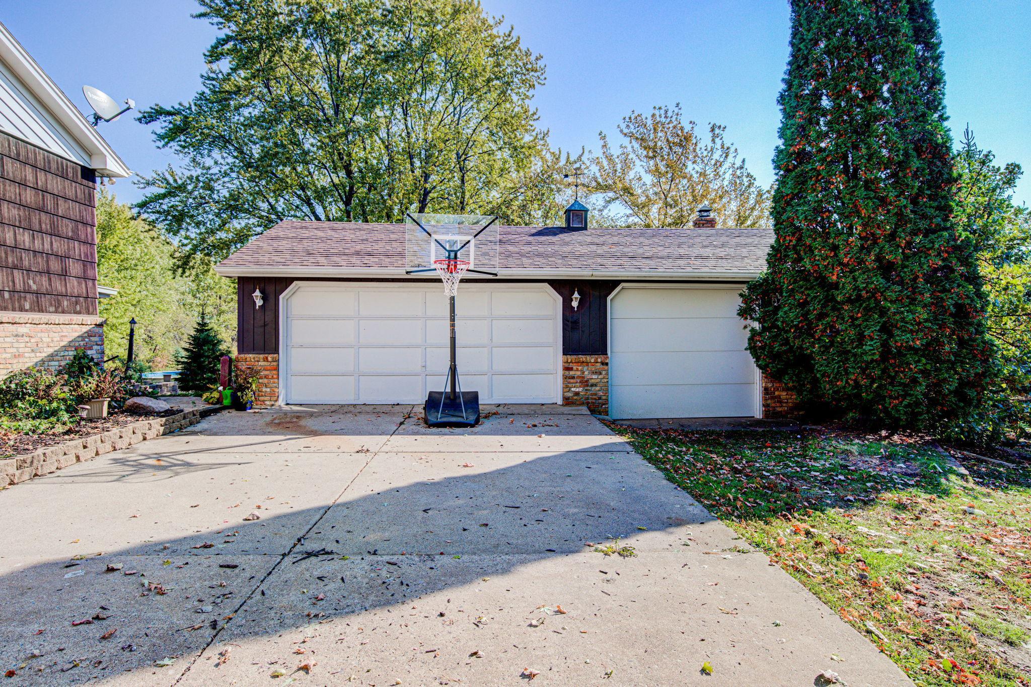 1350 Copeland Road Maple Plain, MN 55359 - Photo 25 of 28 Gallery Image 25