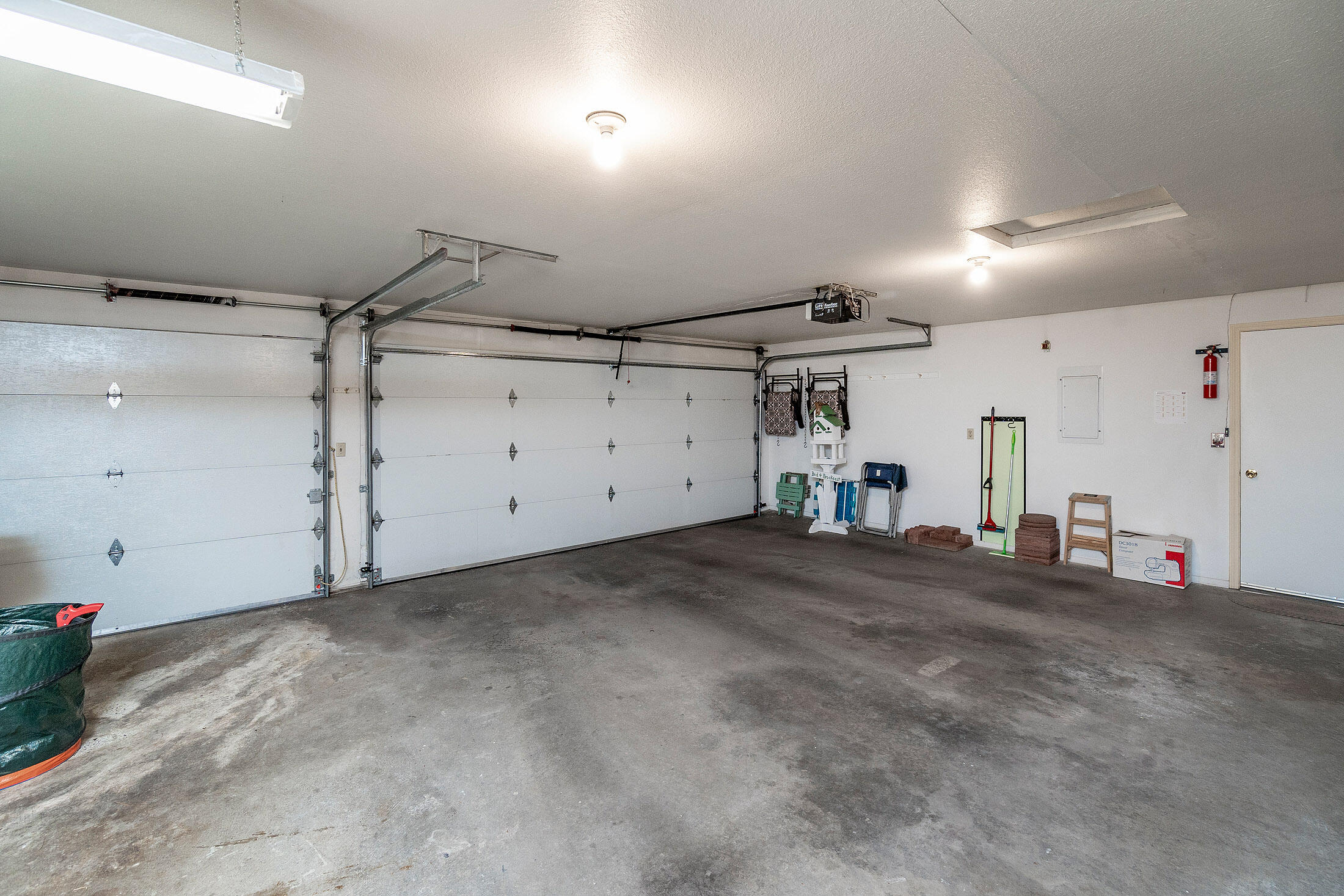 20420 Mainline Road Bend, OR 97702 - Photo 23 of 29 20420 Mainline b_0242