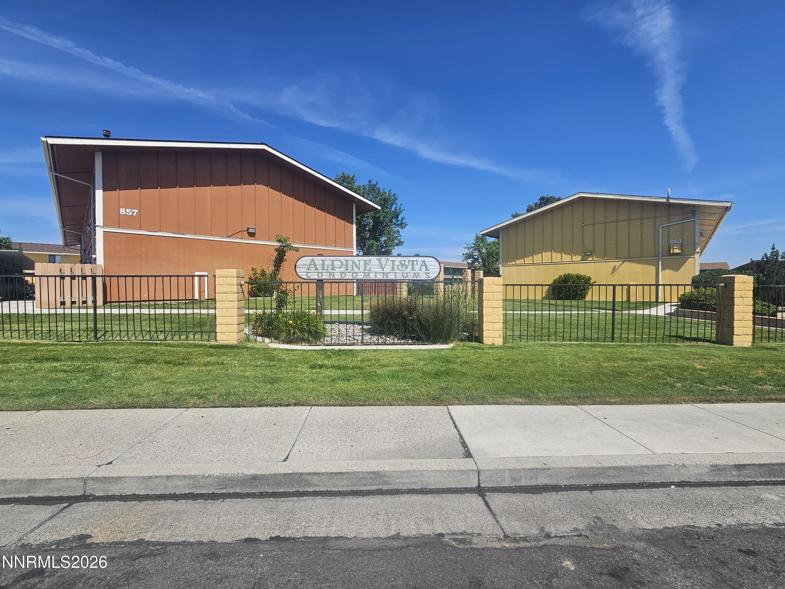 863 Nutmeg Place, Unit 12 Reno, NV 89502 - Photo 1 of 31 20260617_102741