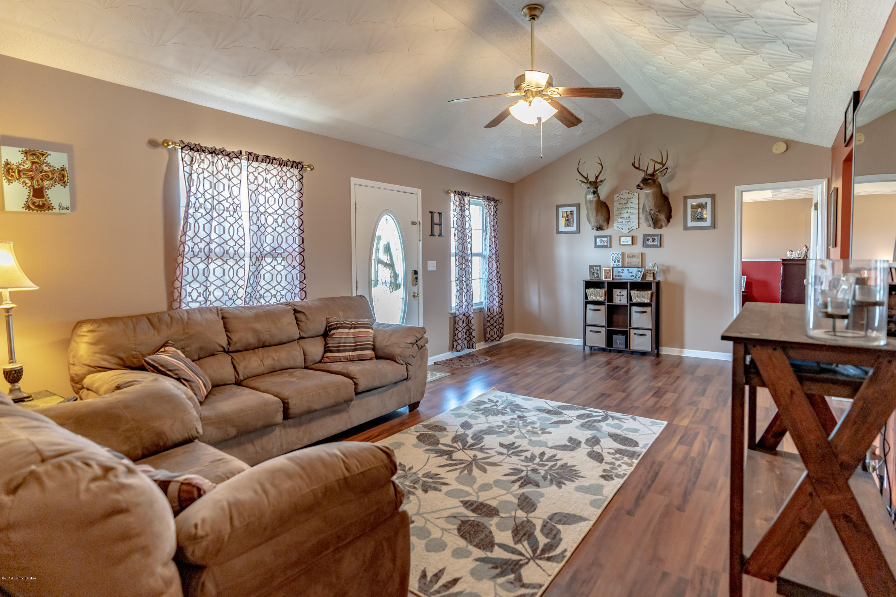 614 Forest Ridge Drive Mount Washington, KY 40047 - Photo 7 of 39 DSC00217