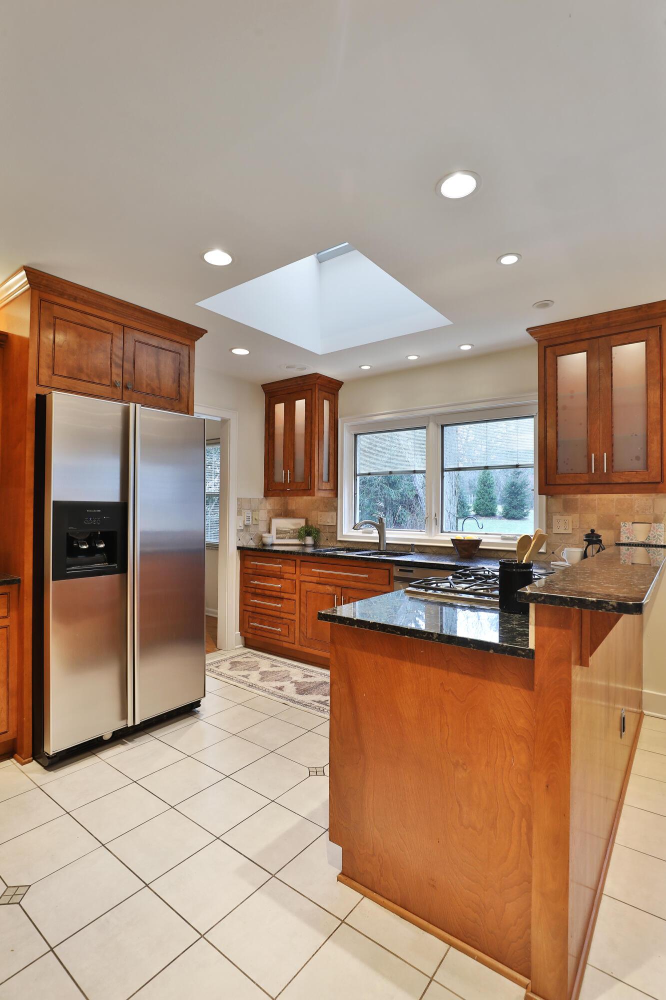 4347 Castleton Road Columbus, OH 43220 - Photo 18 of 71 Kitchen