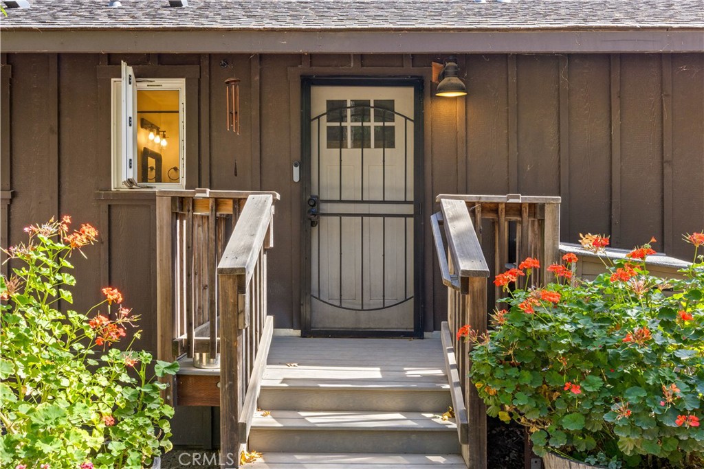 17390 Parnassus Road Middletown, CA 95461 - Photo 4 of 39 Gallery Image 4