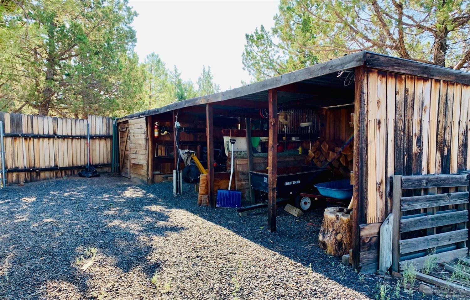6565 Southeast Canyon Road Prineville, OR 97754 - Photo 23 of 25 Storage & work areas surrounded by a