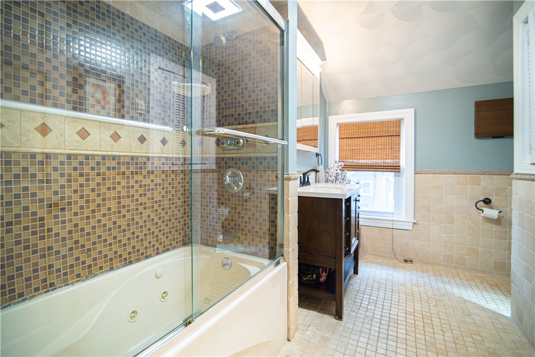 96 Holmes Road Warwick, RI 02888 - Photo 15 of 40 Gallery Image 15