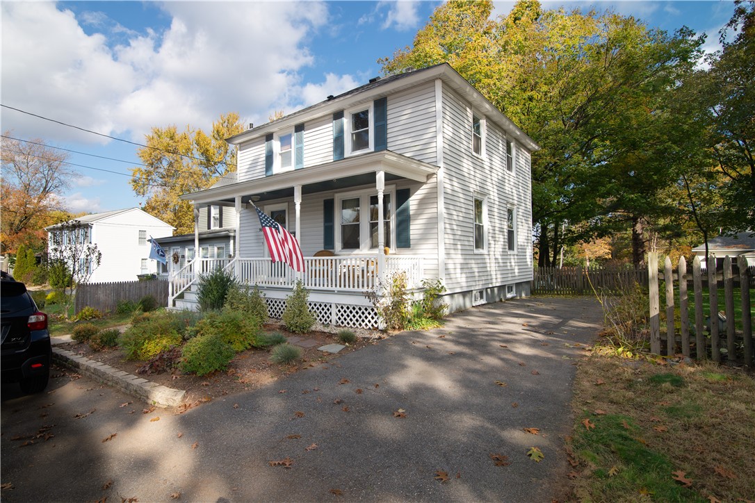 96 Holmes Road Warwick, RI 02888 - Photo 2 of 40 Gallery Image 2