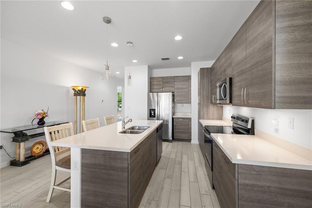 8980 Madrid Circle Naples, FL 34104 - Photo 6 of 48