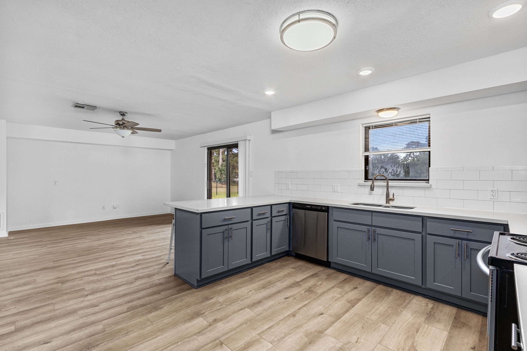 107 Bledsoe Street Prairie View, TX 77446 - Photo 4 of 22