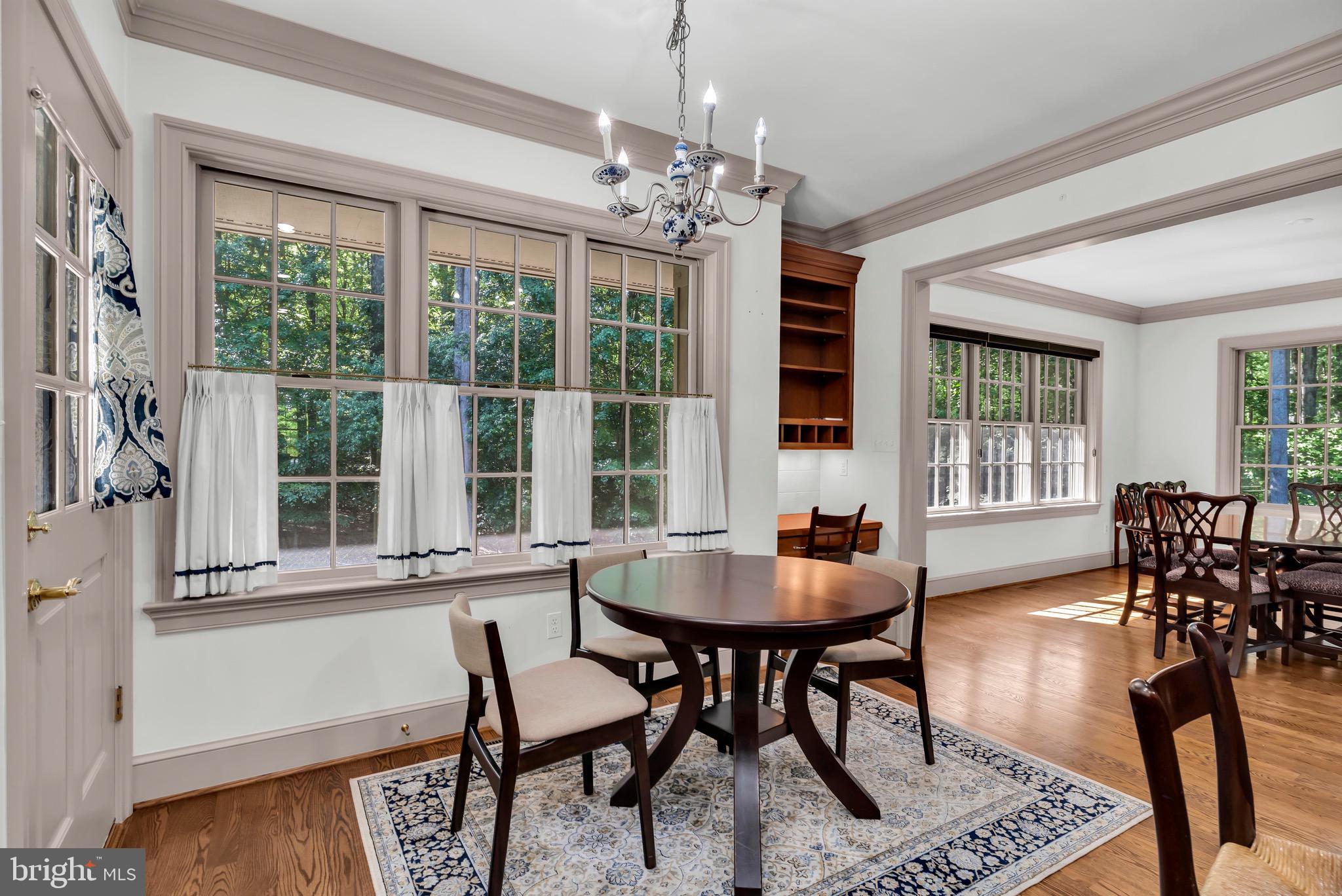 11036 Popes Head Road Fairfax, VA 22030 - Photo 14 of 49