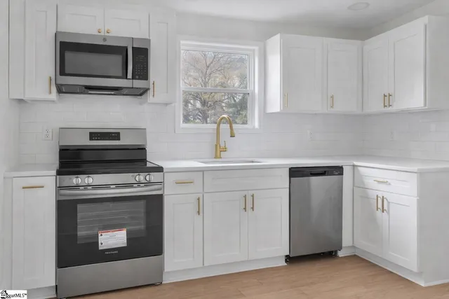 $244,000 | 125 Circle Drive, Greer, SC 29650