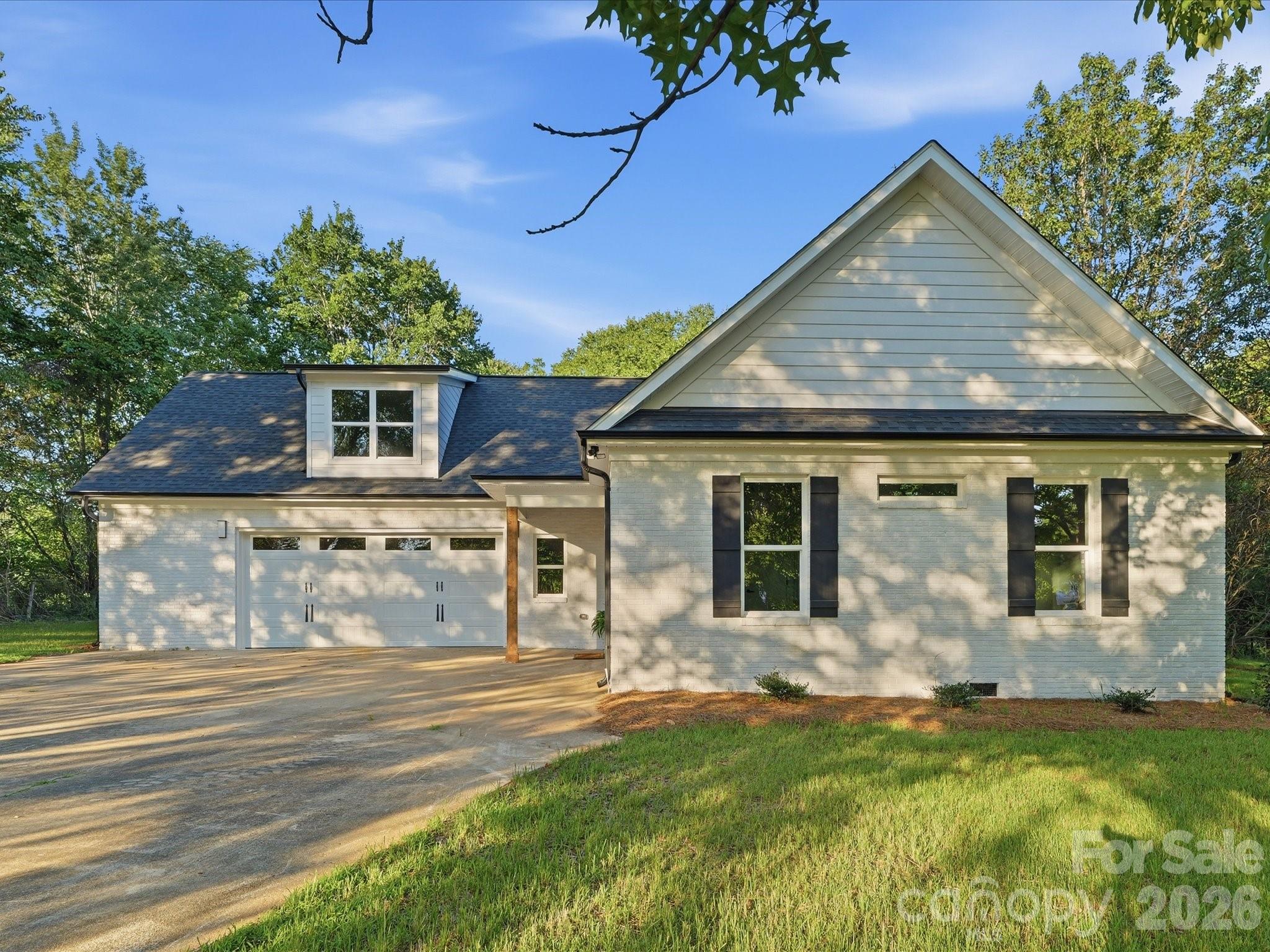 1491 Cedar Grove Road Clover, SC 29710 - Photo 3 of 33
