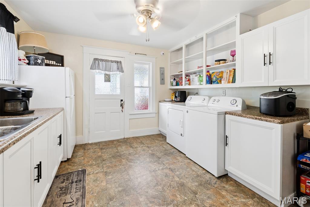 136 North Hamilton Street Hillsboro, IL 62049 - Photo 17 of 29
