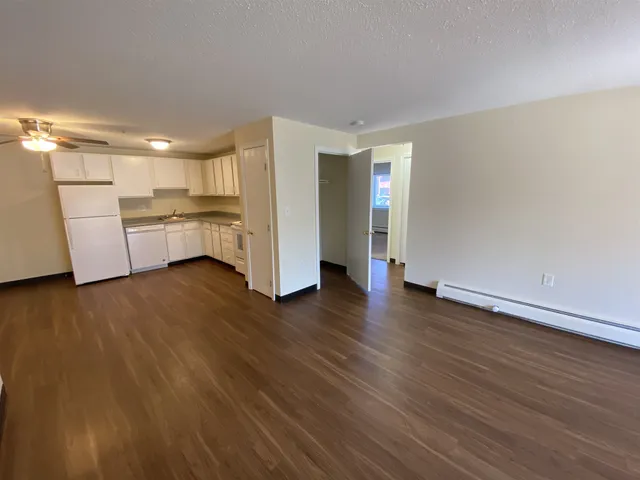 $1,902 | 29 Capron Road, Unit 90, Milford, NH 03055