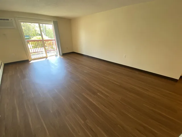 $1,902 | 29 Capron Road, Unit 90, Milford, NH 03055