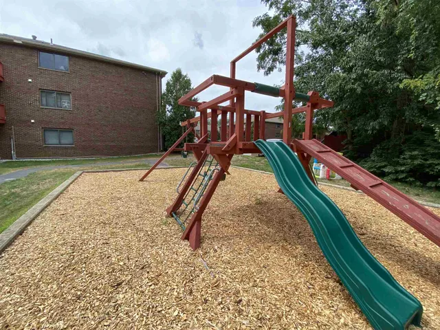 $1,902 | 29 Capron Road, Unit 90, Milford, NH 03055