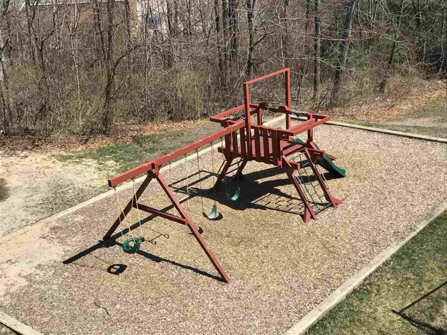 $1,902 | 29 Capron Road, Unit 90, Milford, NH 03055