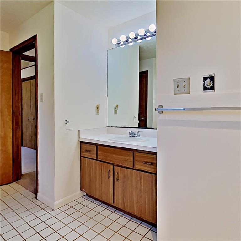 1100 Southvale Road Pittsburgh, PA 15237 - Photo 15 of 25 Gallery Image 15
