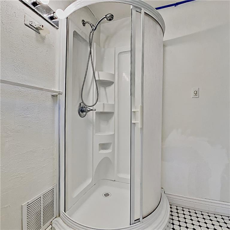 1100 Southvale Road Pittsburgh, PA 15237 - Photo 18 of 25 Gallery Image 18