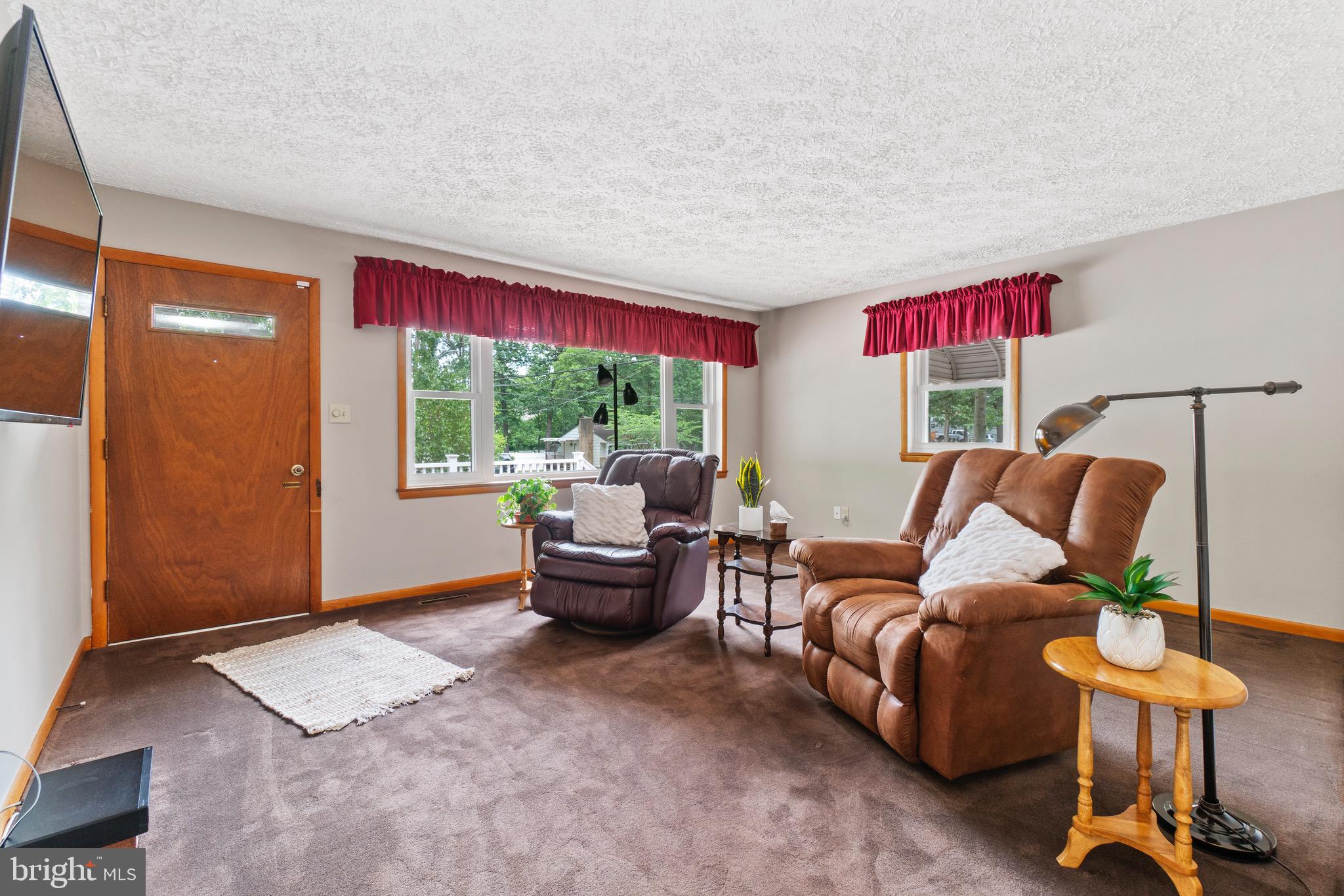 815 Lucky Road Severn, MD 21144 - Photo 8 of 40 Window treatments convey