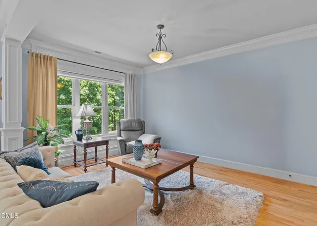 a view of an outdoor kitchen