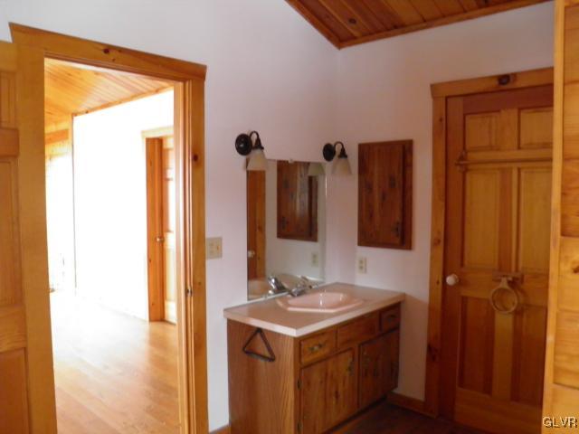 709 Almond Road Walnutport, PA 18088 - Photo 11 of 24 Gallery Image 11