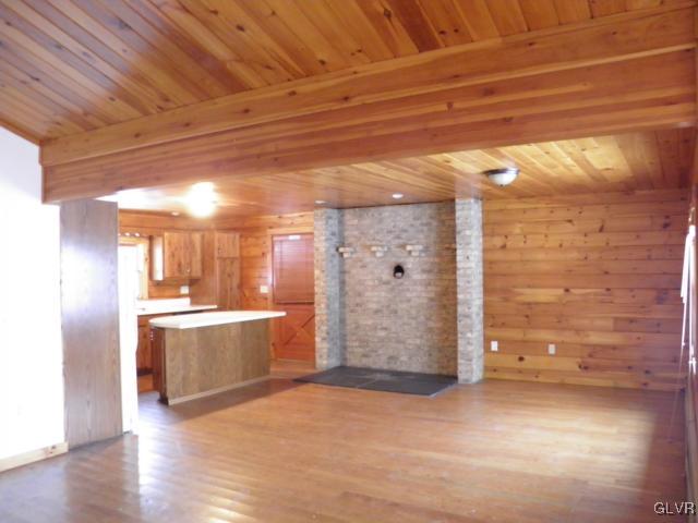 709 Almond Road Walnutport, PA 18088 - Photo 4 of 24 Gallery Image 4