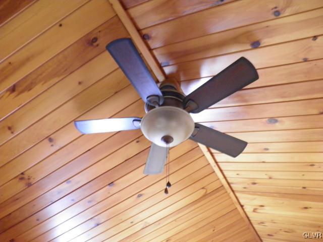 709 Almond Road Walnutport, PA 18088 - Photo 7 of 24 Gallery Image 7