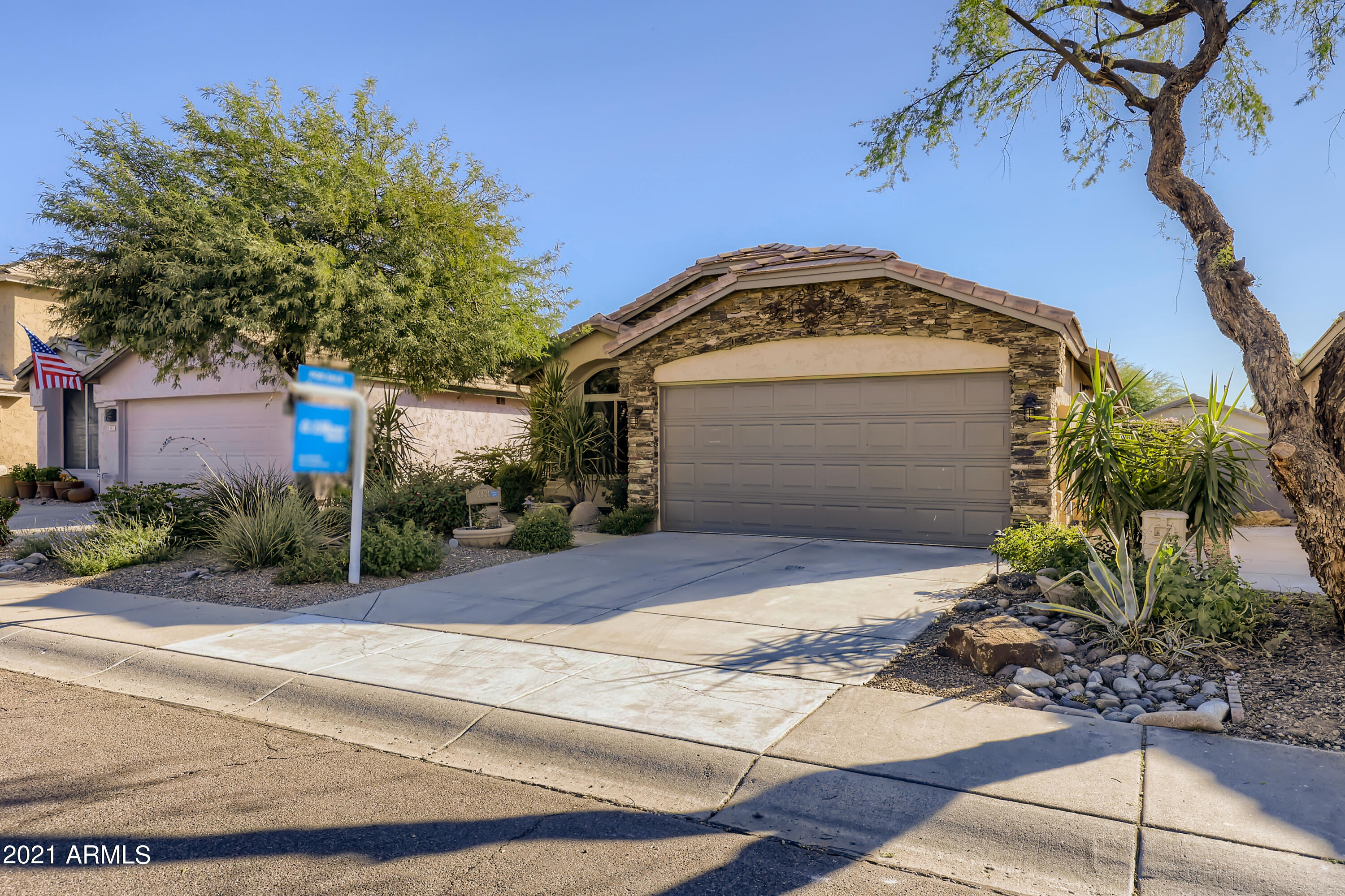 4821 East Swilling Road Phoenix, AZ 85054 - Photo 1 of 33 1-414248349-01 Exterior Front