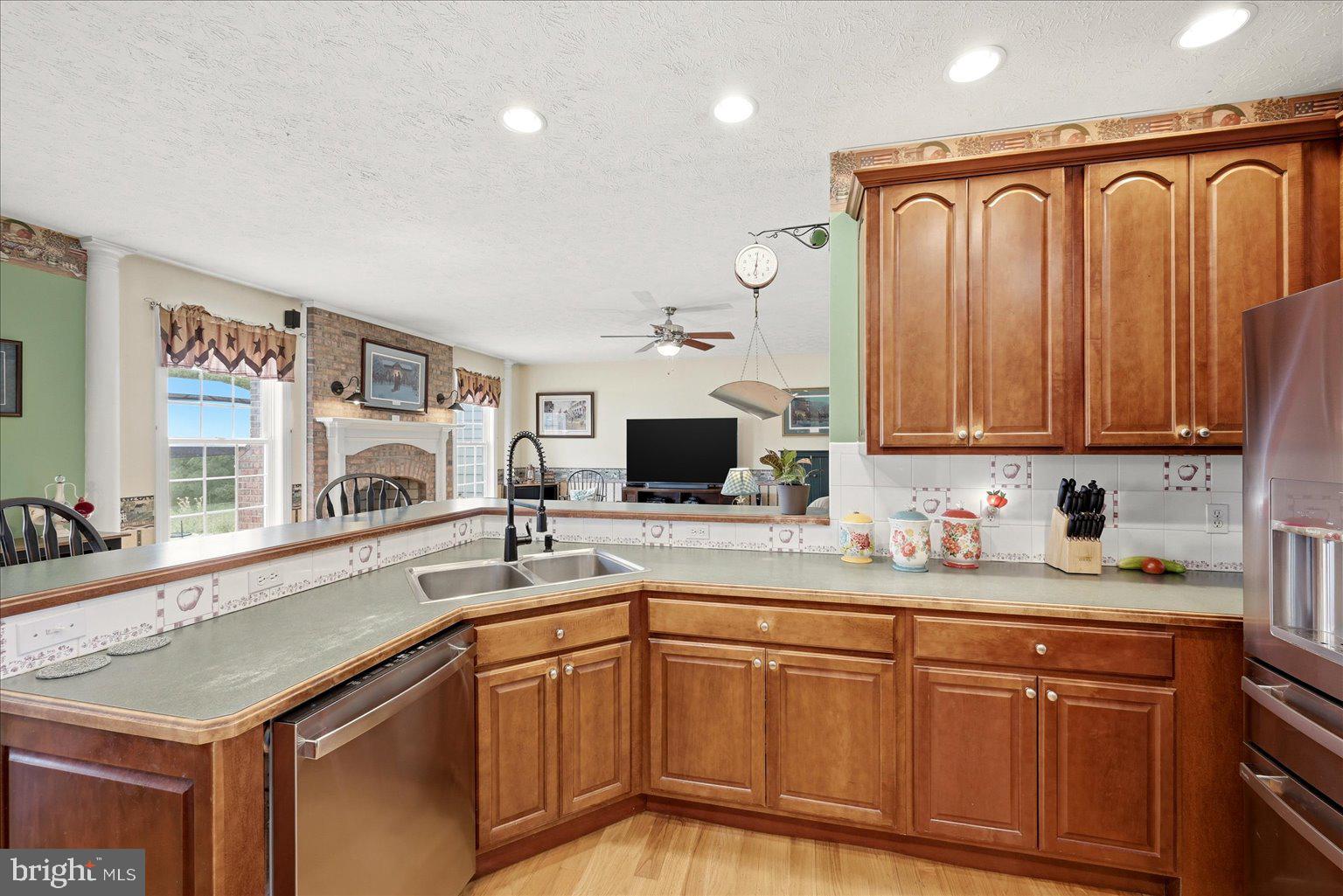 6264 Middle Road Stephens City, VA 22655 - Photo 18 of 73 Kitchen