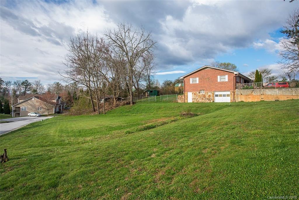 336 Osborne Road Brevard, NC 28712 - Photo 4 of 15 Gallery Image 4