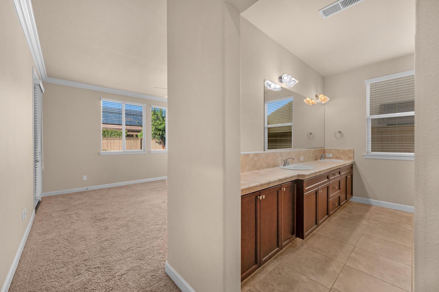 3267 Portals Avenue Clovis, CA 93619 - Photo 45 of 69